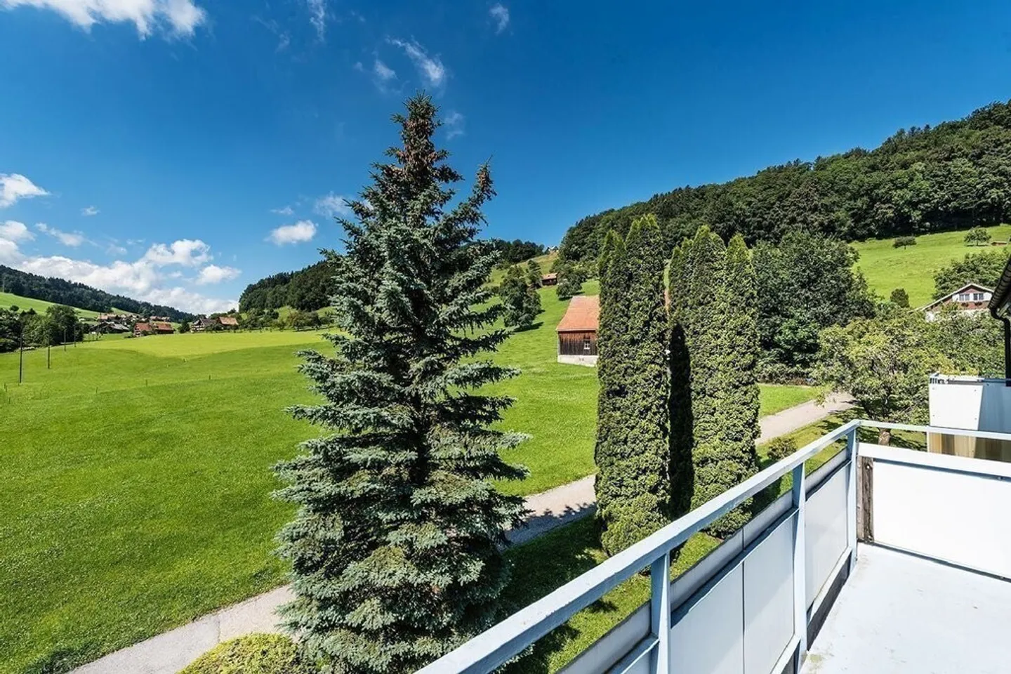 Appartement dans un endroit calme avec une belle vue ! - Photo 7 sur 7