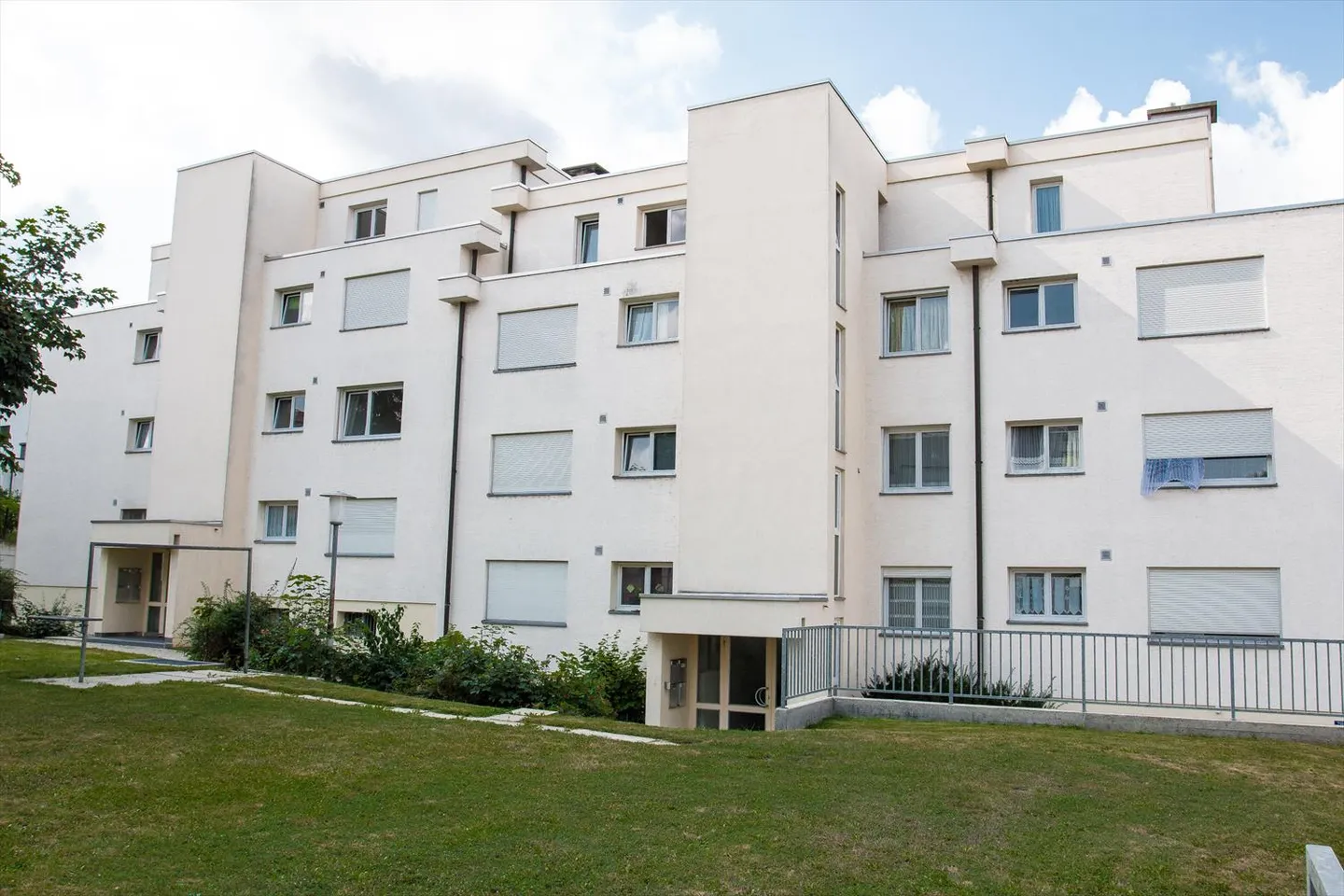 Deposit - Photo 4 of 4