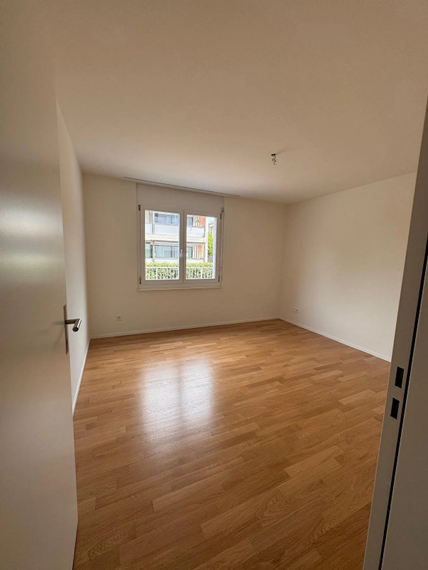 Appartement de jardin 3,5 pièces avec véranda à Oberwil BL à louer - Photo 6 sur 10
