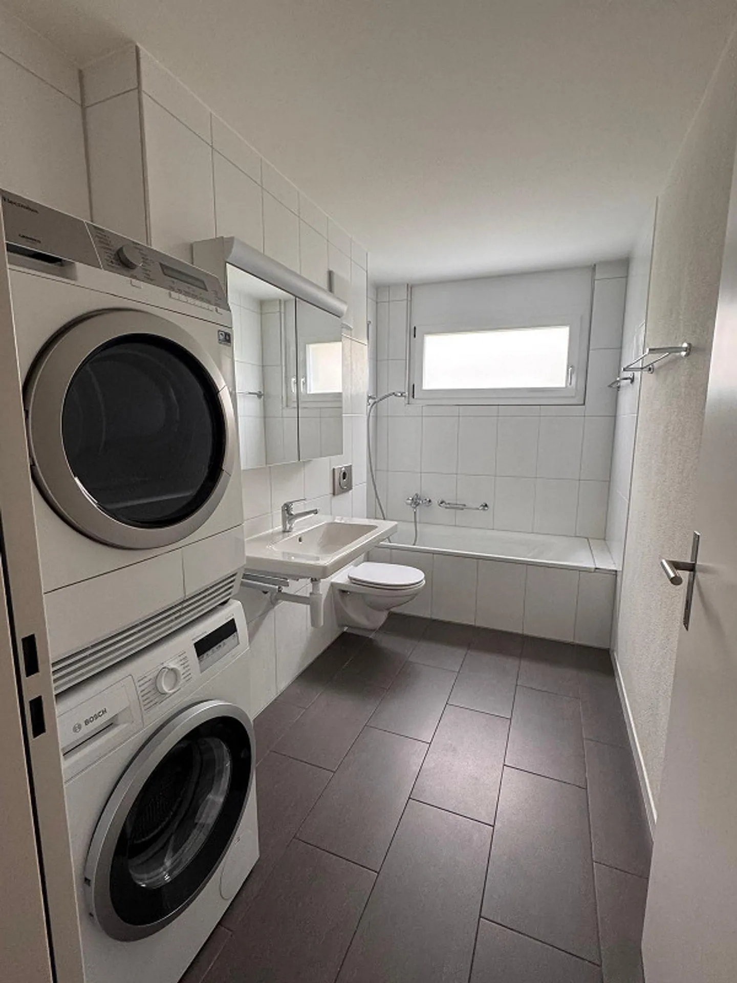Appartement de jardin 3,5 pièces avec véranda à Oberwil BL à louer - Photo 7 sur 10