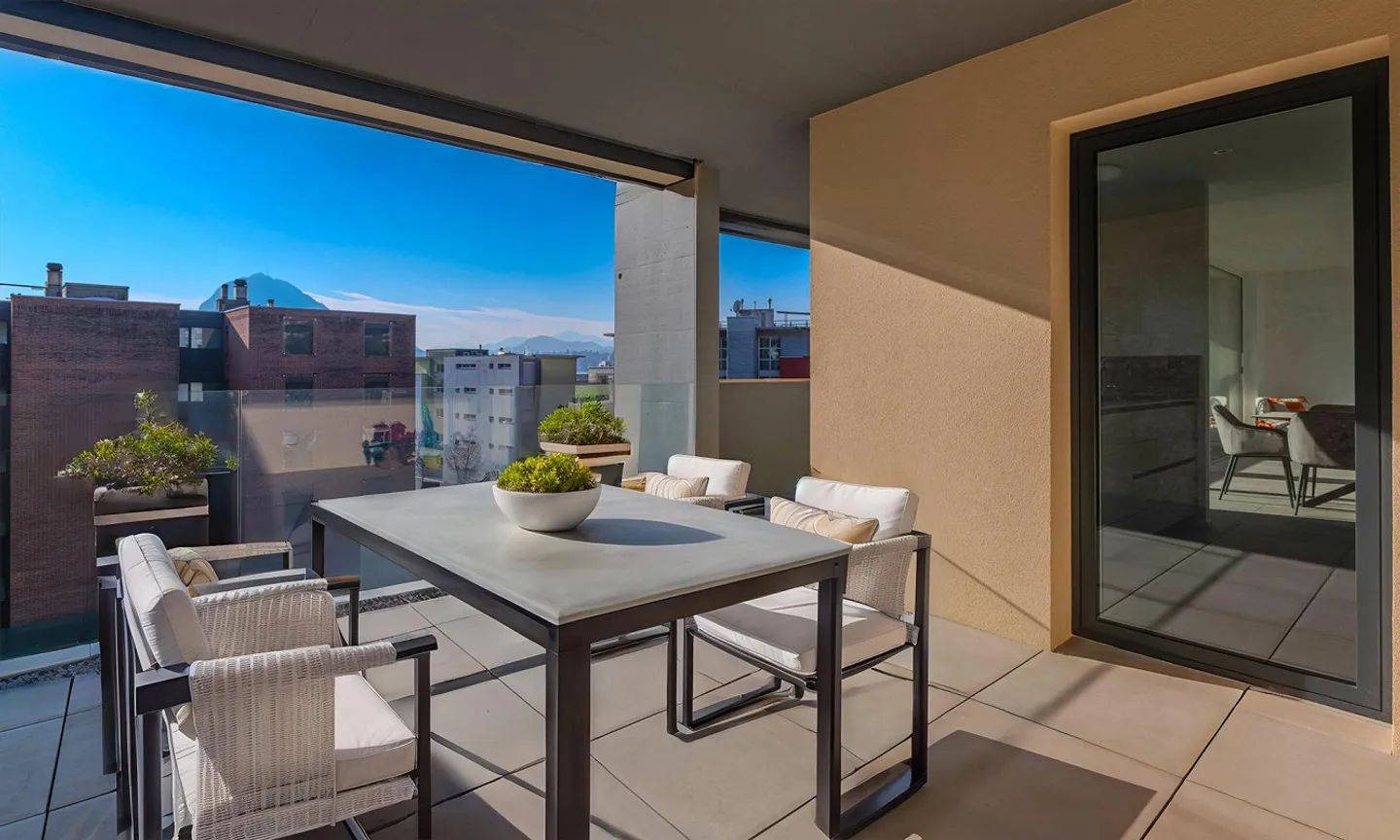 NUOVO E LUMINOSO APPARTAMENTO 2.5 STANZE CON TERRAZZA A PREGASSONA - Foto 3 di 11