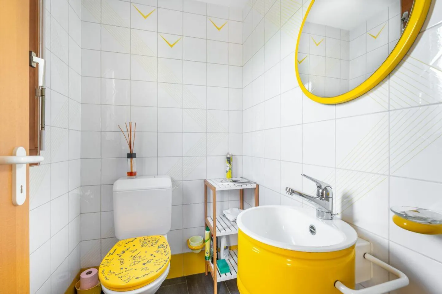 Well-maintained 5.5-room semi-detached family house with large hobby room - Photo 8 of 15