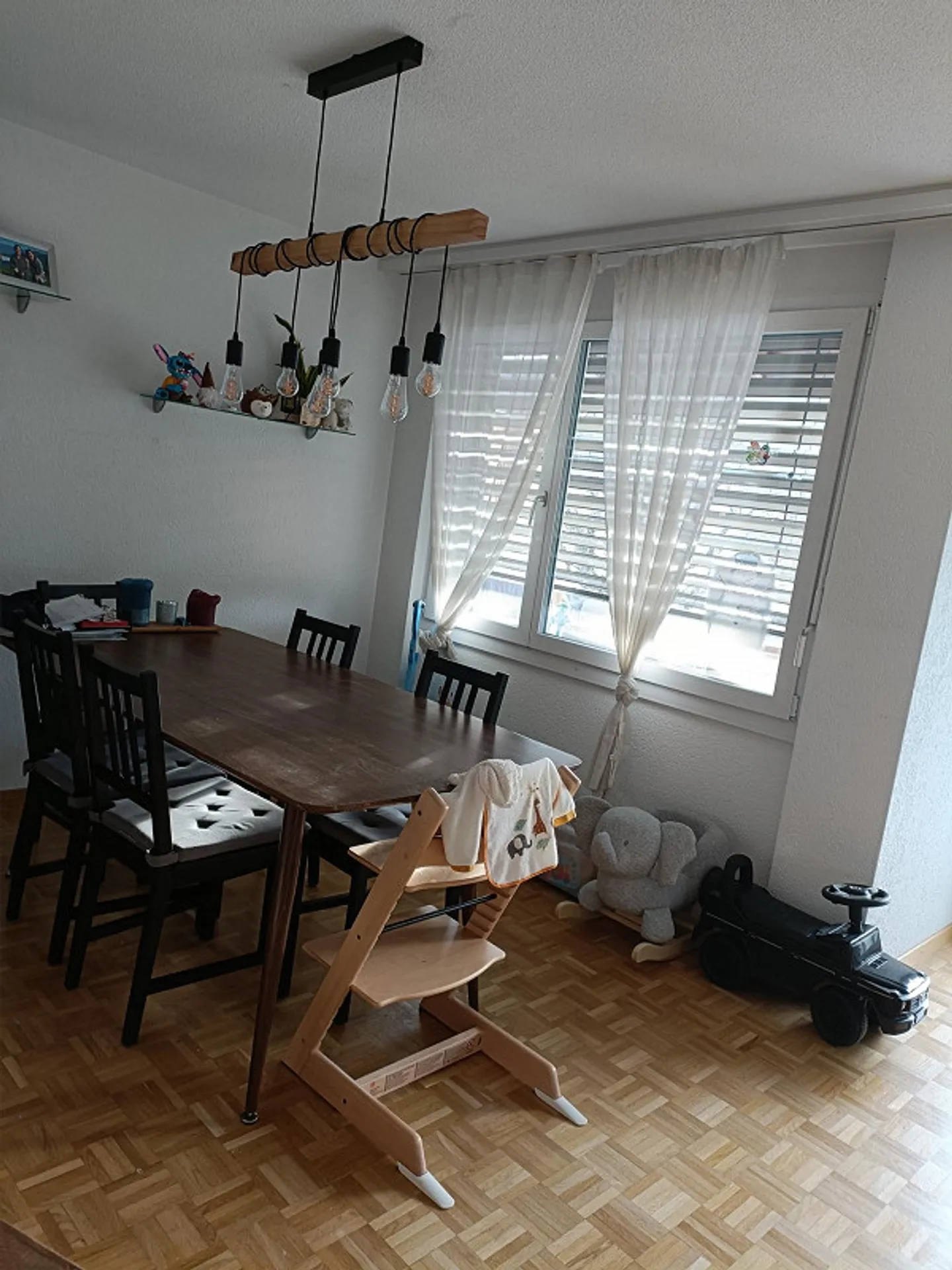 Appartement de 4,5 pièces à emplacement central - Photo 4 sur 5