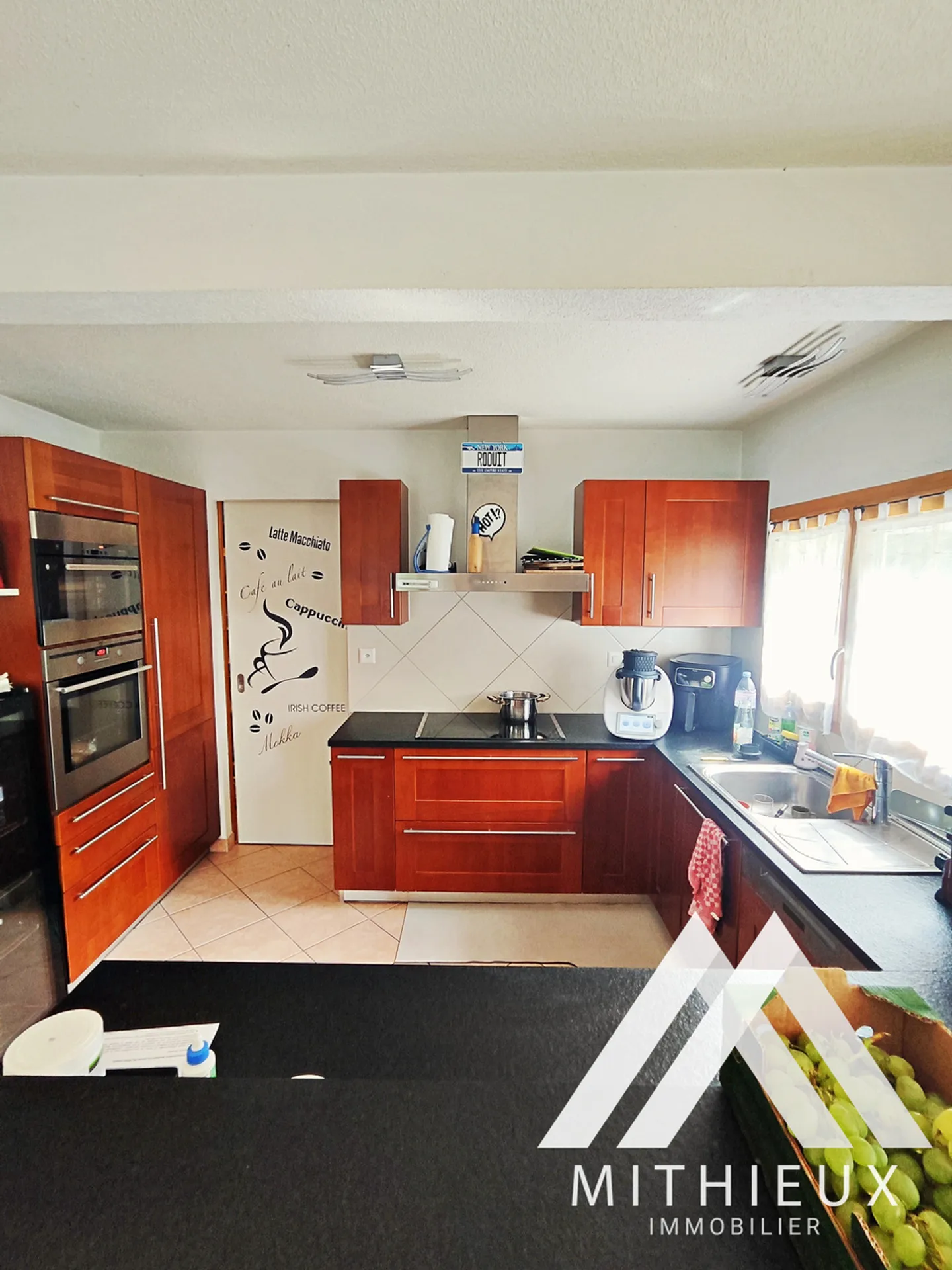 VOLLSTÄNDIGE, HELLER VILLA MIT 5,5 ZIMMERN UND GARTEN - Foto 6 von 22