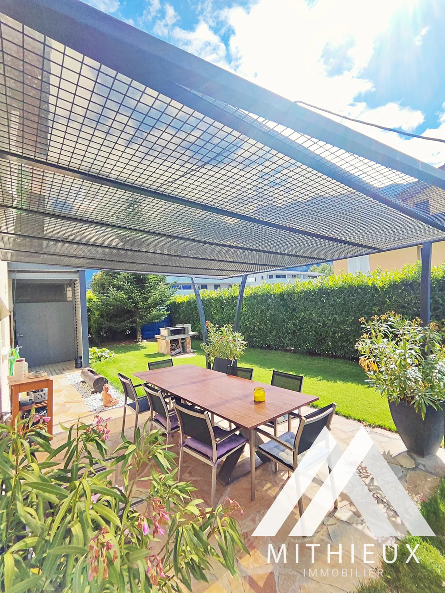 VOLLSTÄNDIGE, HELLER VILLA MIT 5,5 ZIMMERN UND GARTEN - Foto 21 von 22