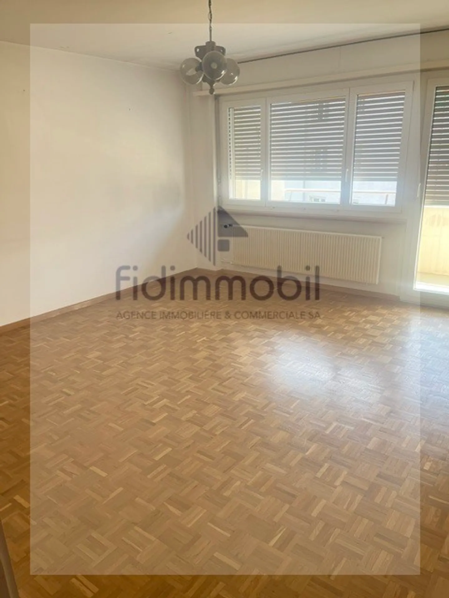Apartment with 3.5 rooms on the 2nd floor - Photo 1 of 6