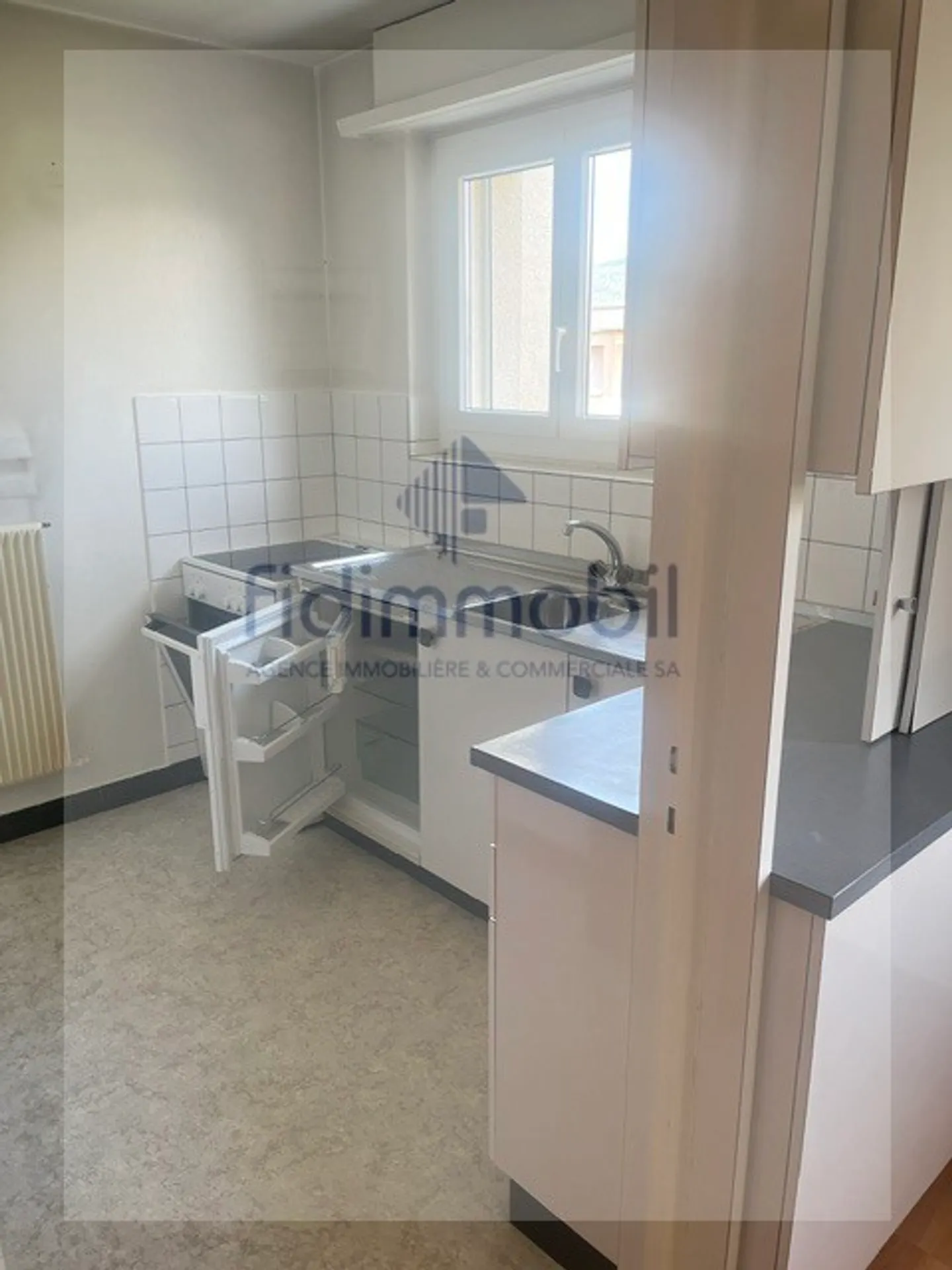 Apartment with 3.5 rooms on the 2nd floor - Photo 2 of 6