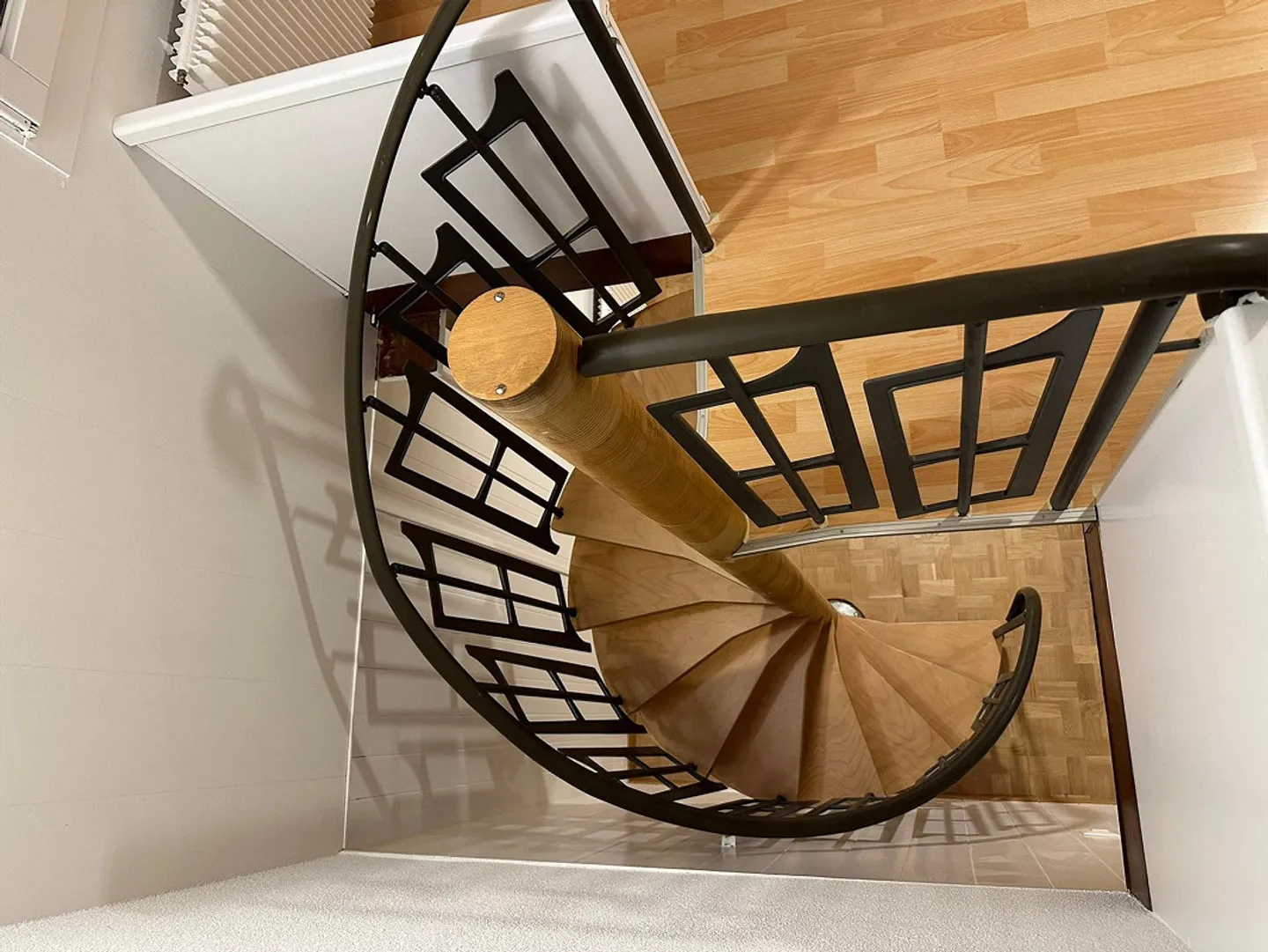 Modern renovated 4.5 room apartment on the ground floor - Photo 5 of 18