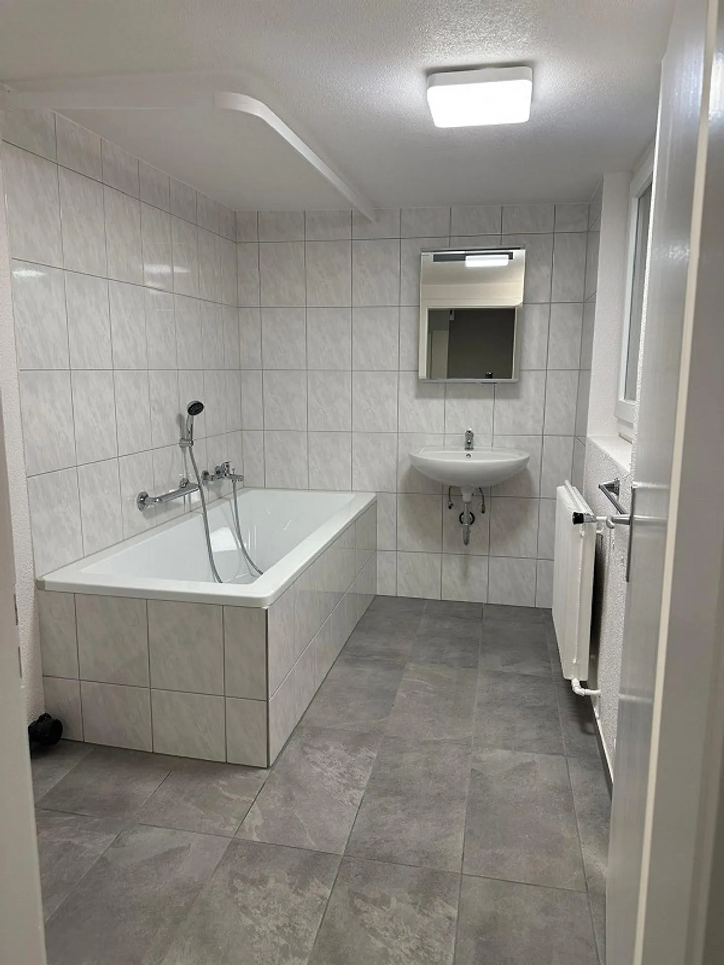 Modern renovated 4.5 room apartment on the ground floor - Photo 13 of 18