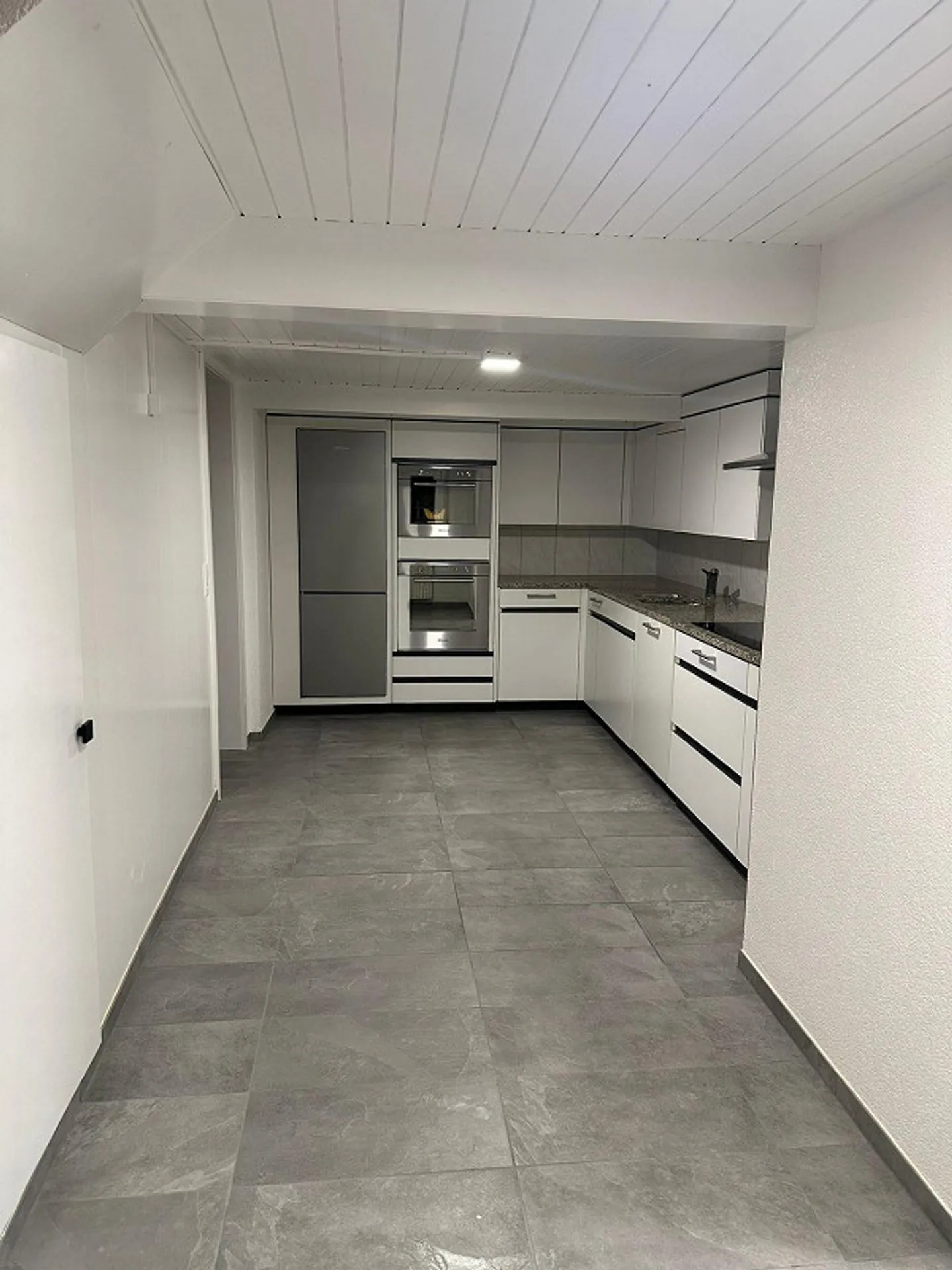 Modern renovated 4.5 room apartment on the ground floor - Photo 10 of 18