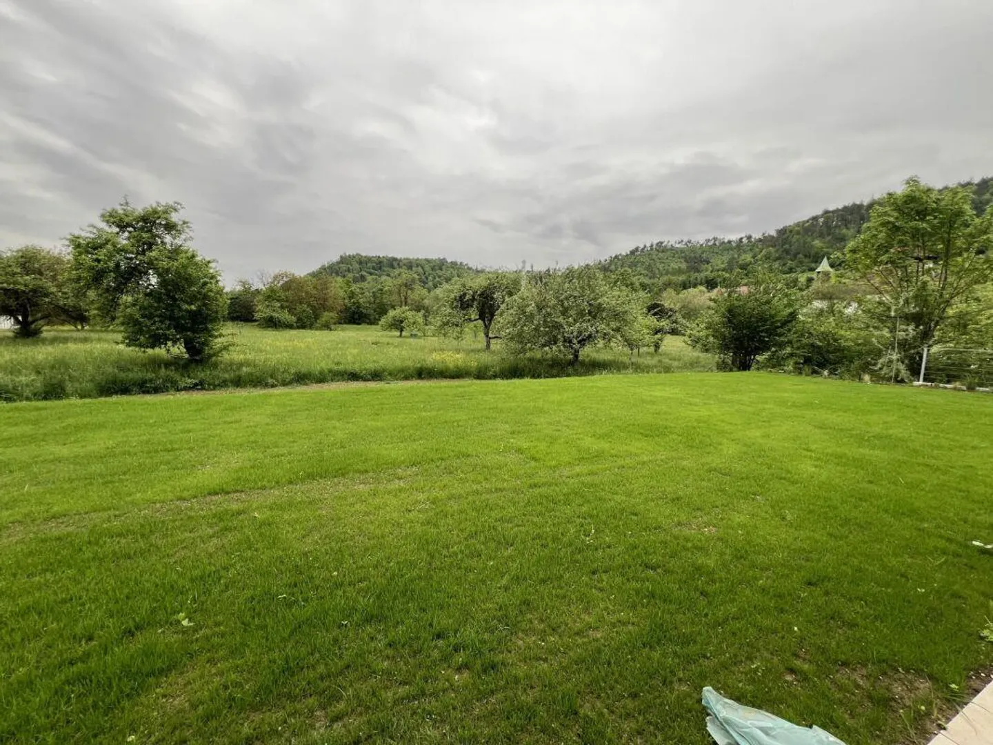 Magnifique "Maison du Milieu" dans le Vert avec Beaucoup d'Espace de Vie. - Photo 5 sur 16