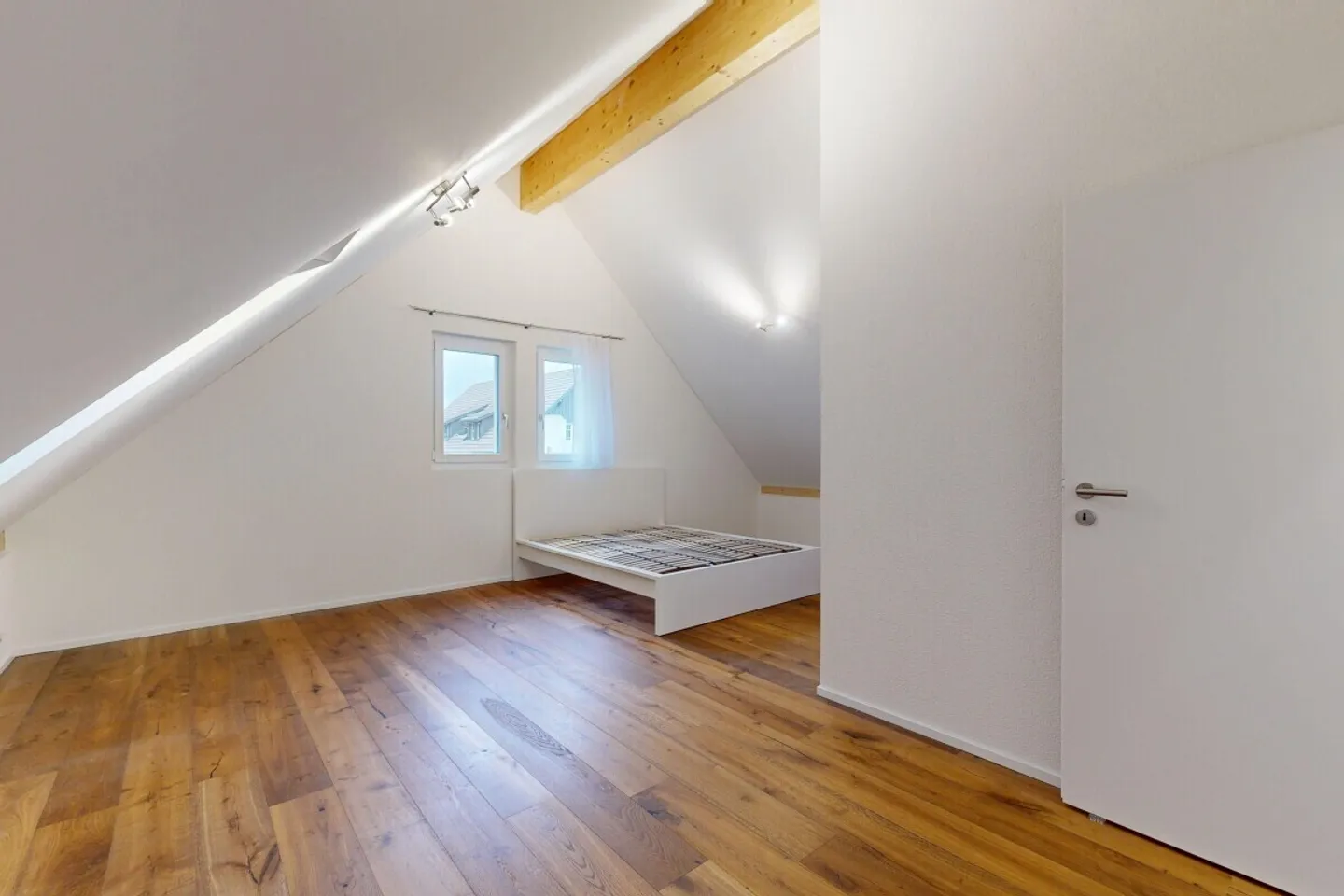 Appartement en penthouse neuf avec finition de haute qualité - Photo 7 sur 12