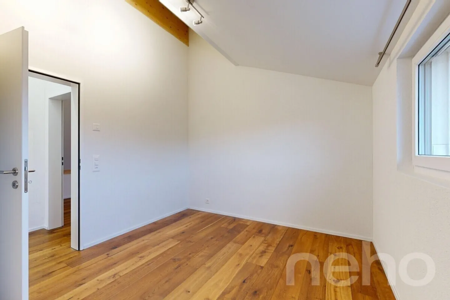 Appartement en penthouse neuf avec finition de haute qualité - Photo 8 sur 12