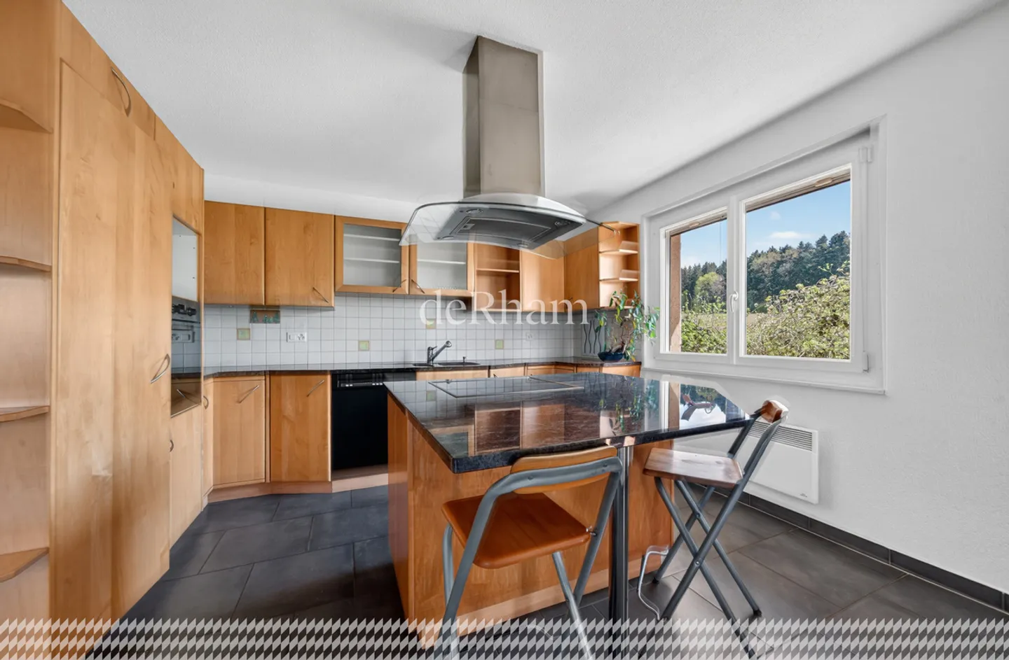 Duplex di 6,5 stanze con balcone, terrazza e giardino - Foto 3 di 14