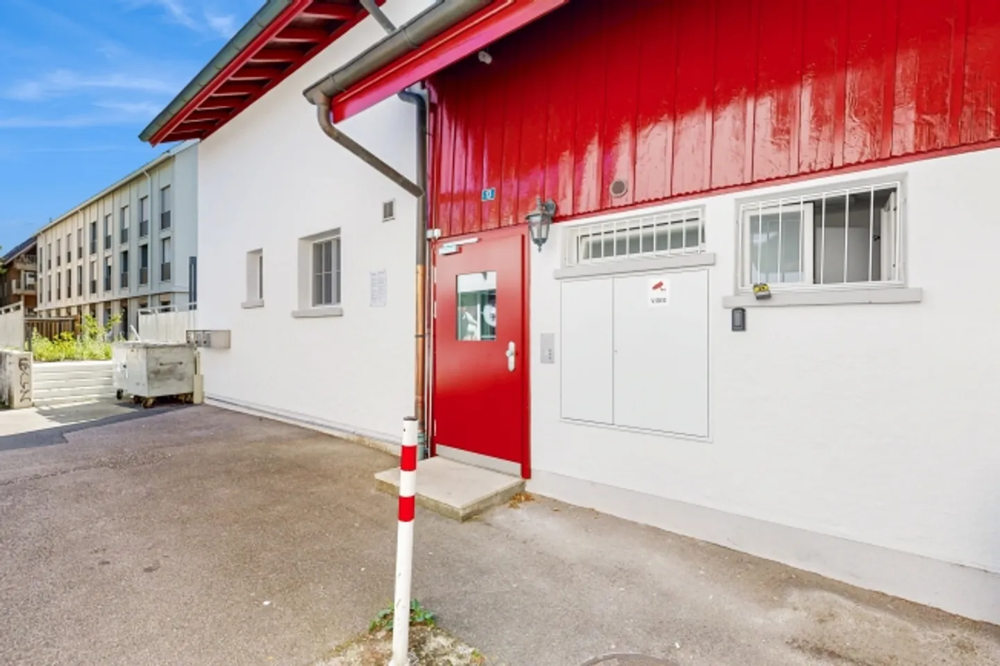 La tua nuova casa ti aspetta nel centro di Niederhasli - Foto 1 di 9
