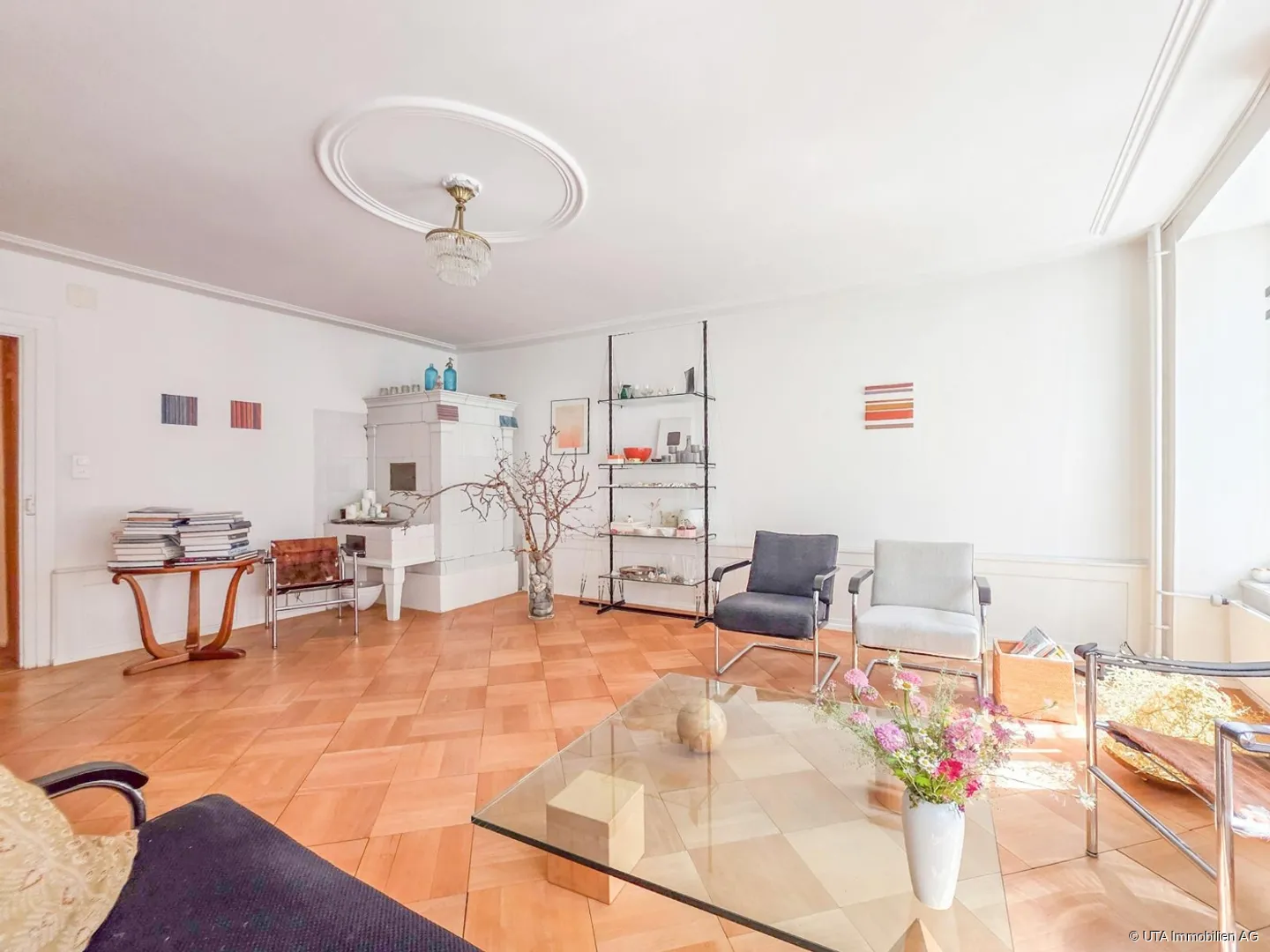 Beautiful spacious old town apartment in the heart of the city - Photo 6 of 13