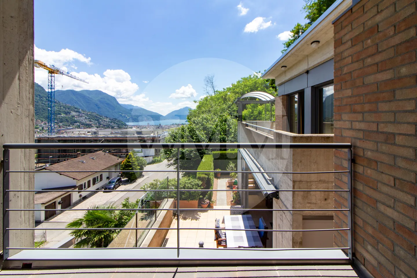 Grande et lumineuse maison individuelle avec vue sur le lac - Photo 13 sur 22