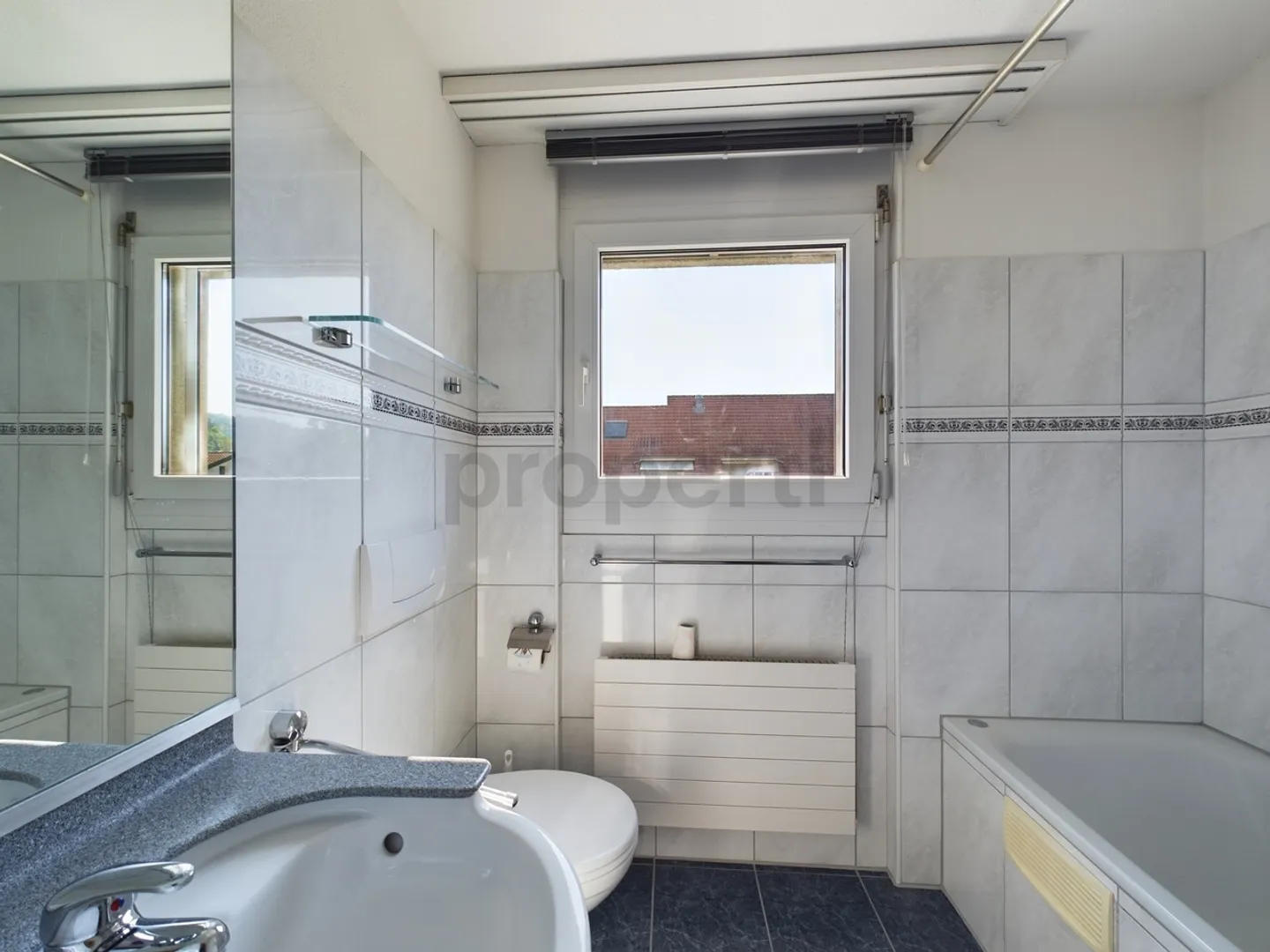 Offre exclusive : Appartement élégant de 5,5 pièces avec vue dégagée à D... - Photo 10 sur 13