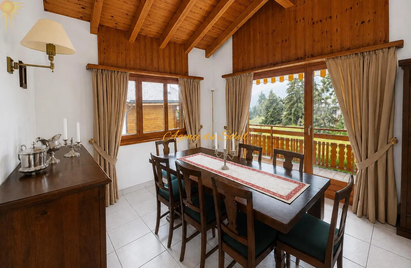 Adorable family chalet in a privileged green and quiet location! - Photo 5 of 13