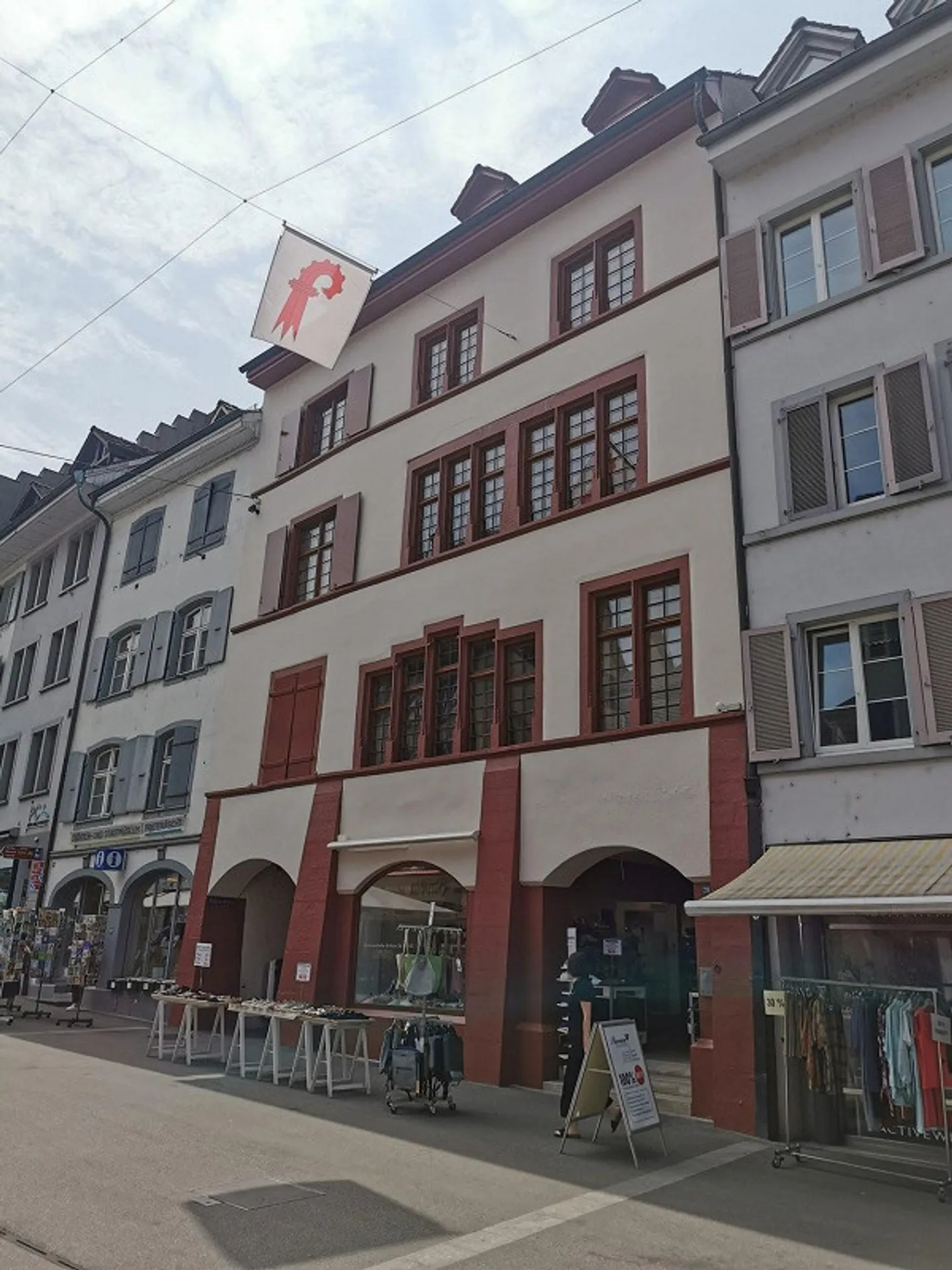 Renovated 3.5-room maisonette apartment for rent in Liestal - Photo 12 of 12