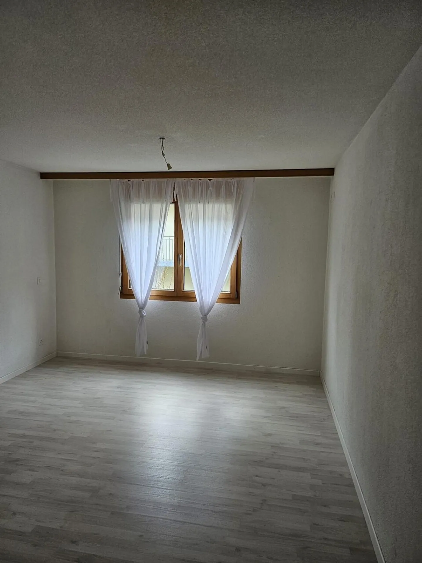 3.5-room apartment in Azmoos - Photo 5 of 6