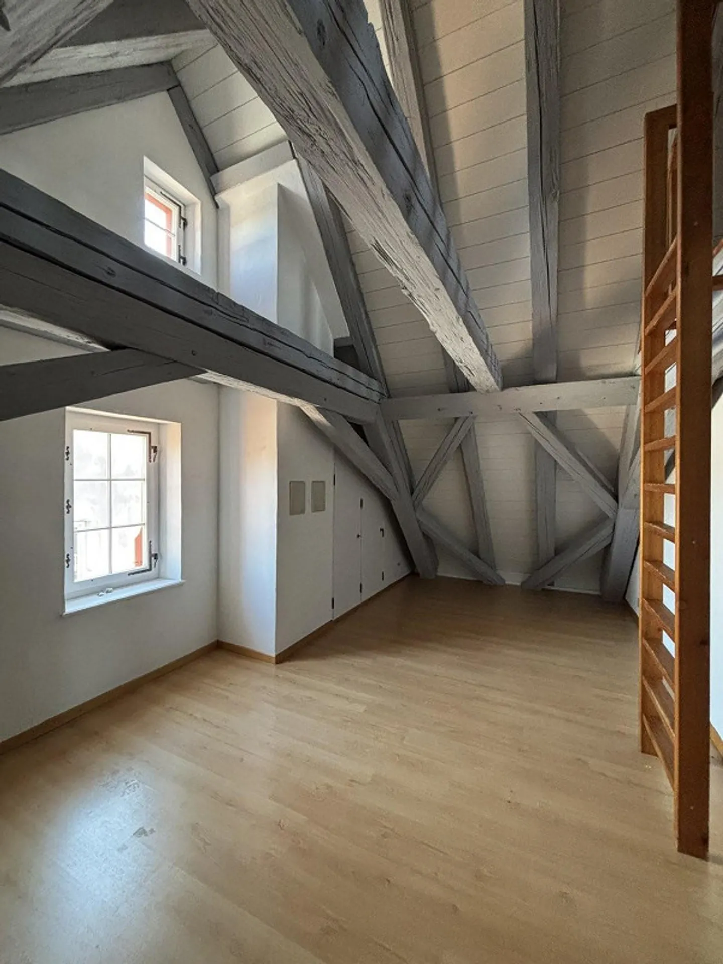Renovated 3.5-room maisonette apartment for rent in Liestal - Photo 6 of 12