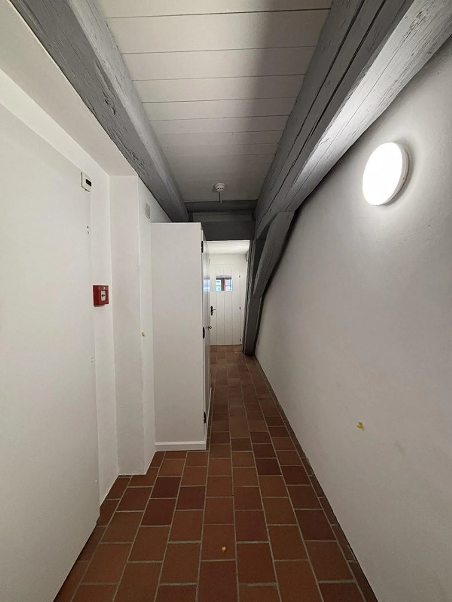 Renovated 3.5-room maisonette apartment for rent in Liestal - Photo 11 of 12