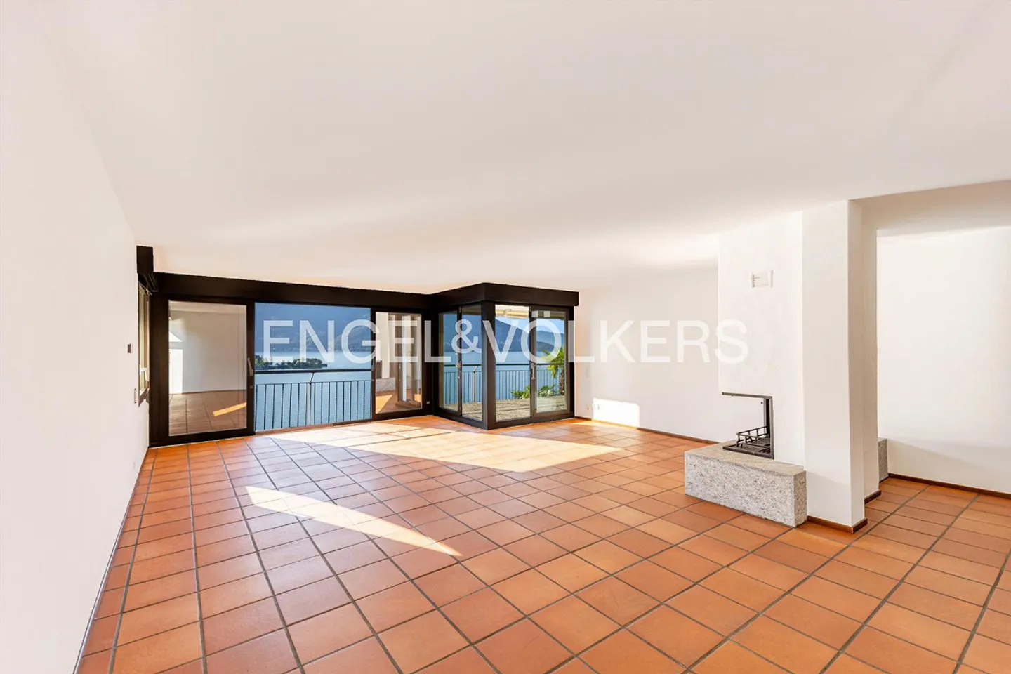 Schöne Wohnung mit viel Potenzial und fantastischer Aussicht (90) - Foto 6 von 14