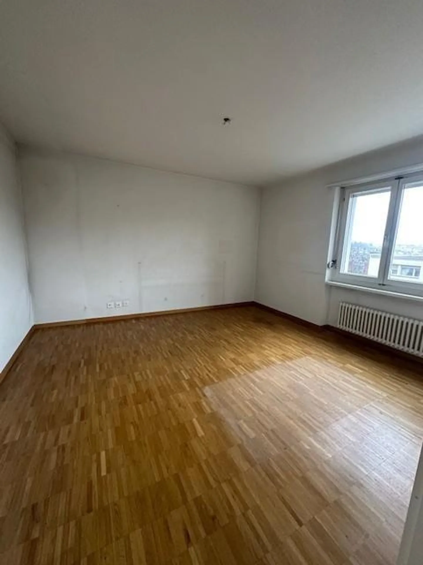 3.5 Room Apartment in a Quiet Location in Adliswil - Photo 6 of 13
