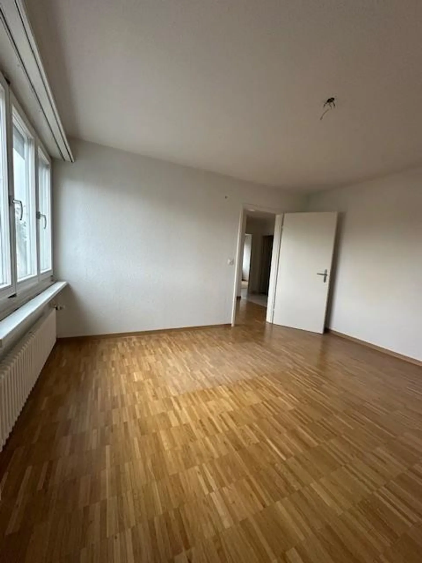 3.5 Room Apartment in a Quiet Location in Adliswil - Photo 7 of 13