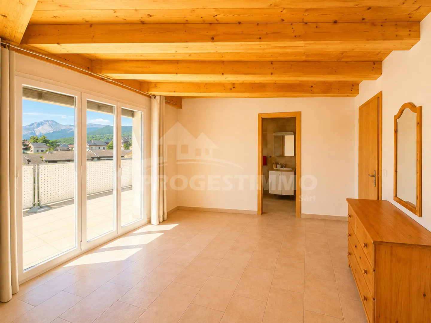 An Exceptional Penthouse with Two Terraces & Jacuzzi - Photo 6 of 13