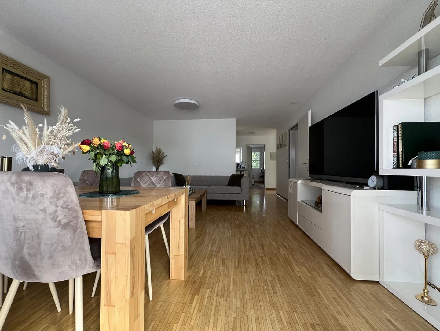 Appartamento luminoso e moderno in un quartiere tranquillo - Foto 7 di 9