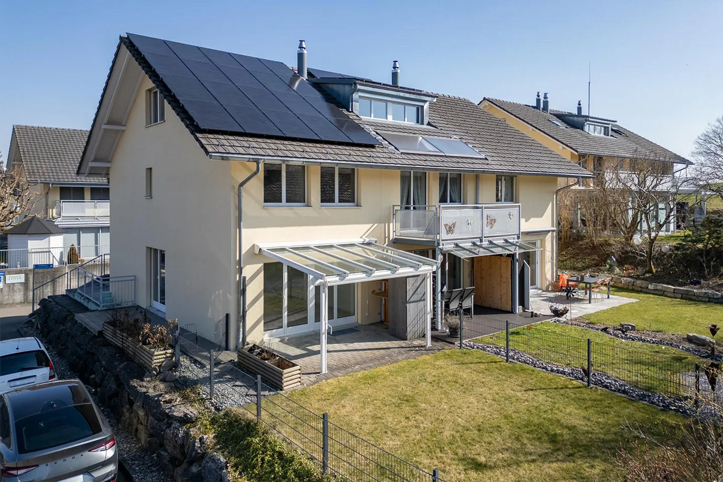 Casa a schiera di 5 ½ stanze in un ambiente familiare - Foto 1 di 13