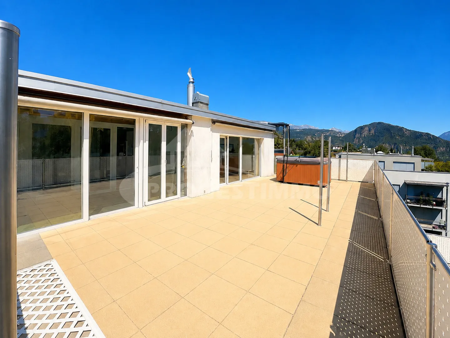 An Exceptional Penthouse with Two Terraces & Jacuzzi - Photo 10 of 13