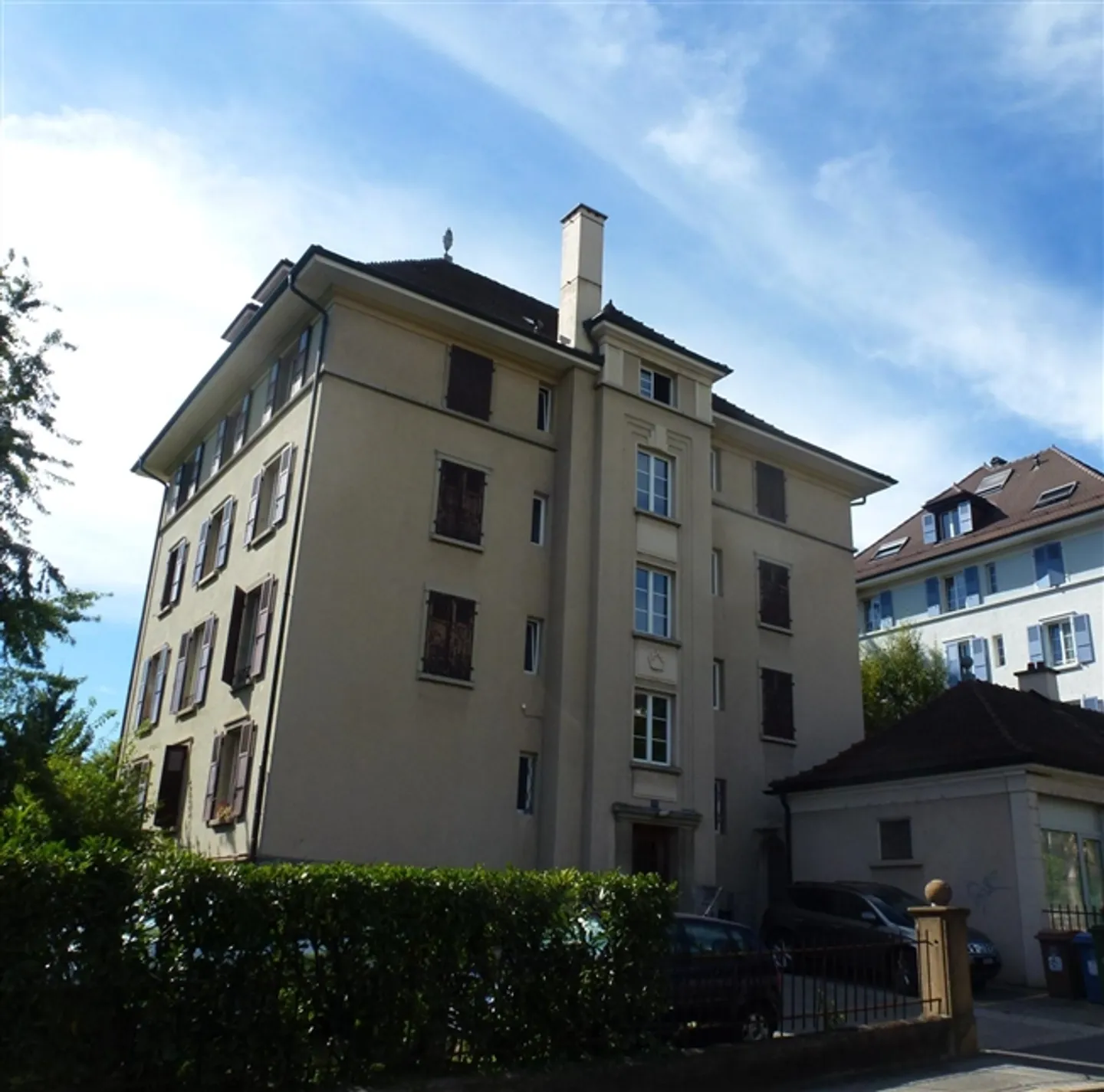 Charmante 3.5 Zimmerwohnung im 1. Stock in Lausanne nahe dem Quartier Bergières - Foto 4 von 7