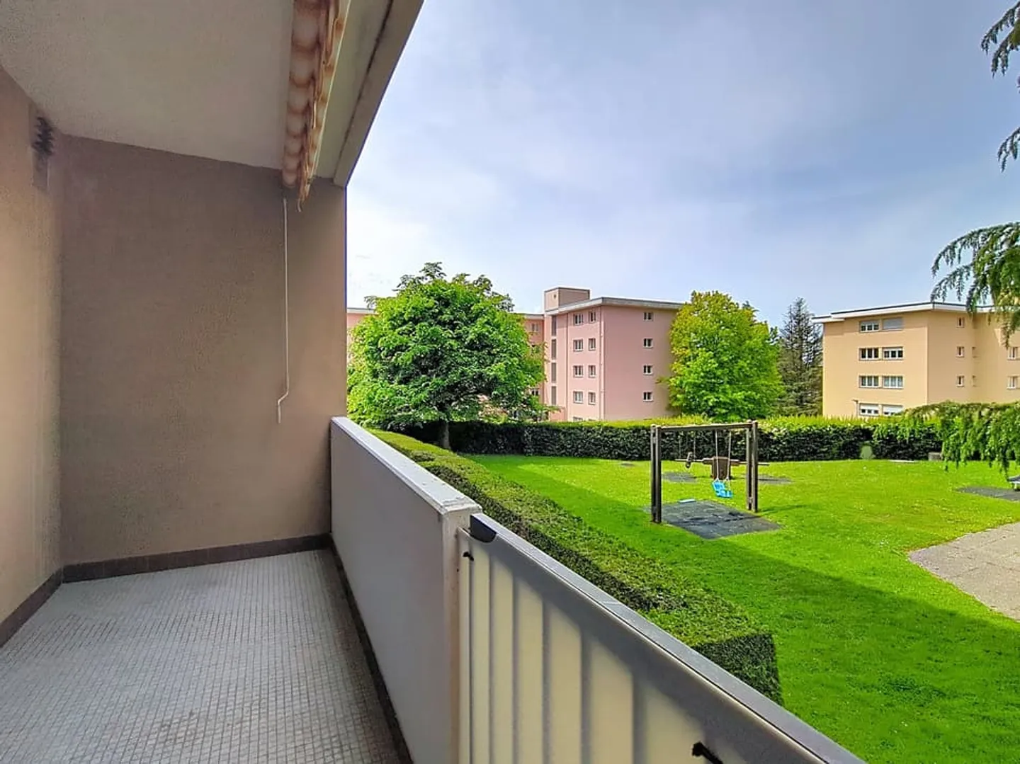Charmant Appartement 2.5P à Chernex - Photo 1 sur 7