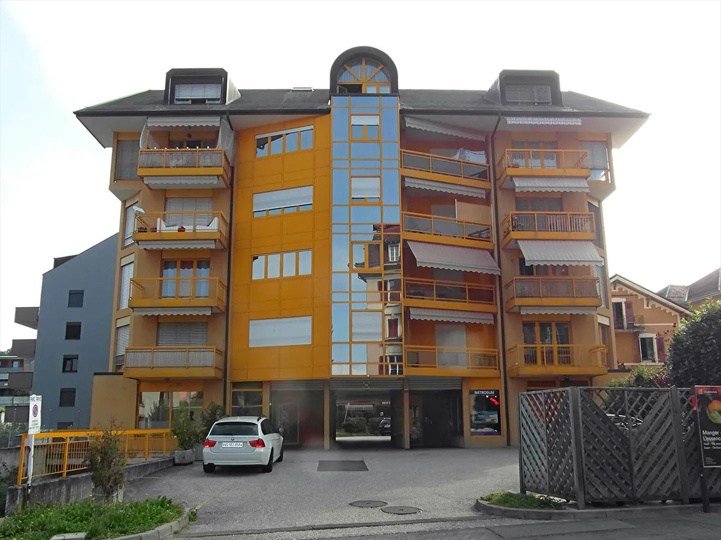 Place de parking - Photo 1 sur 1