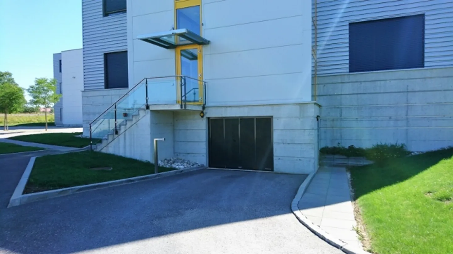 Überdachter Parkplatz mieten - Foto 1 von 3