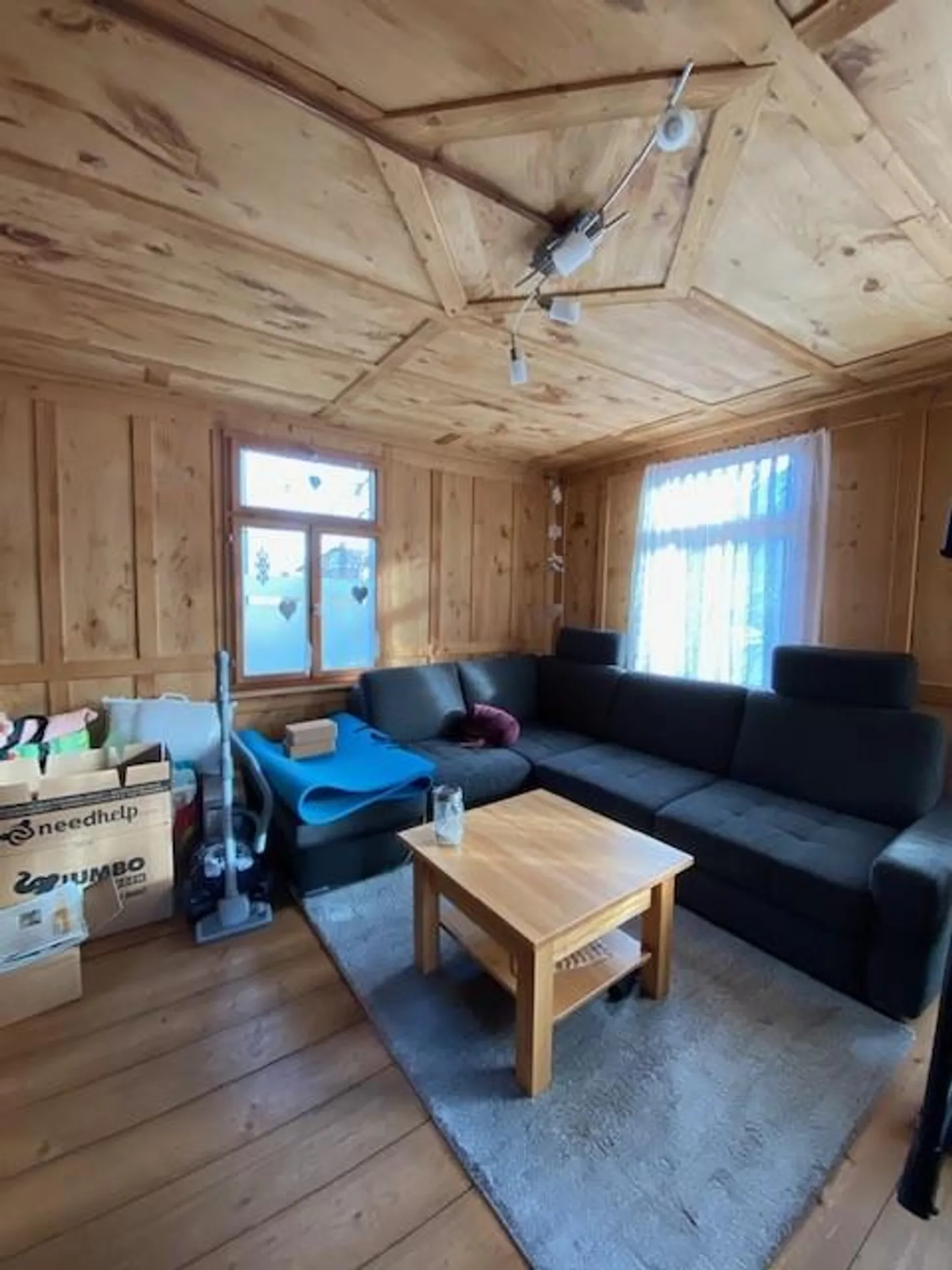 Jolie appartement de 3,5 pièces dans une ancienne maison en bois - Photo 1 sur 4