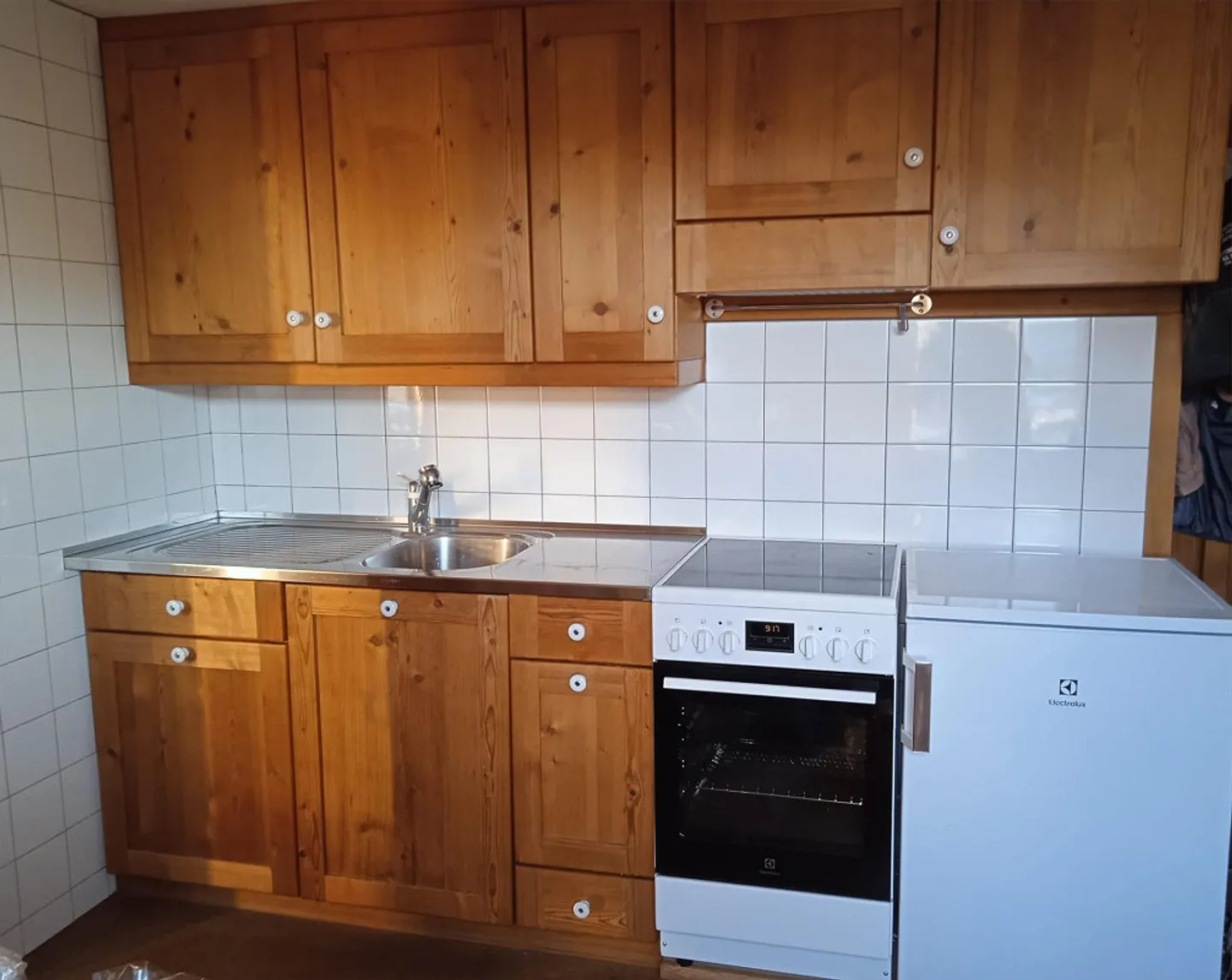 Jolie appartement de 3,5 pièces dans une ancienne maison en bois - Photo 2 sur 4