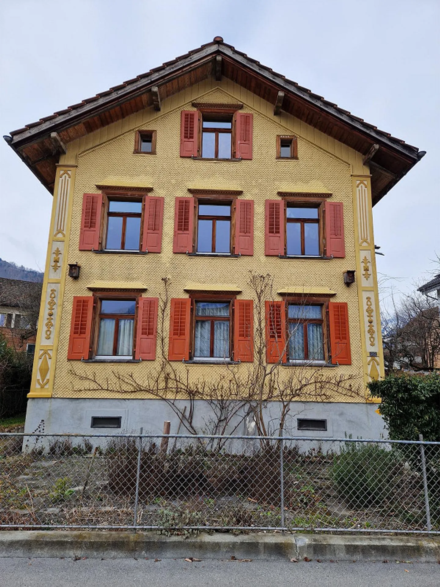 Jolie appartement de 3,5 pièces dans une ancienne maison en bois - Photo 4 sur 4