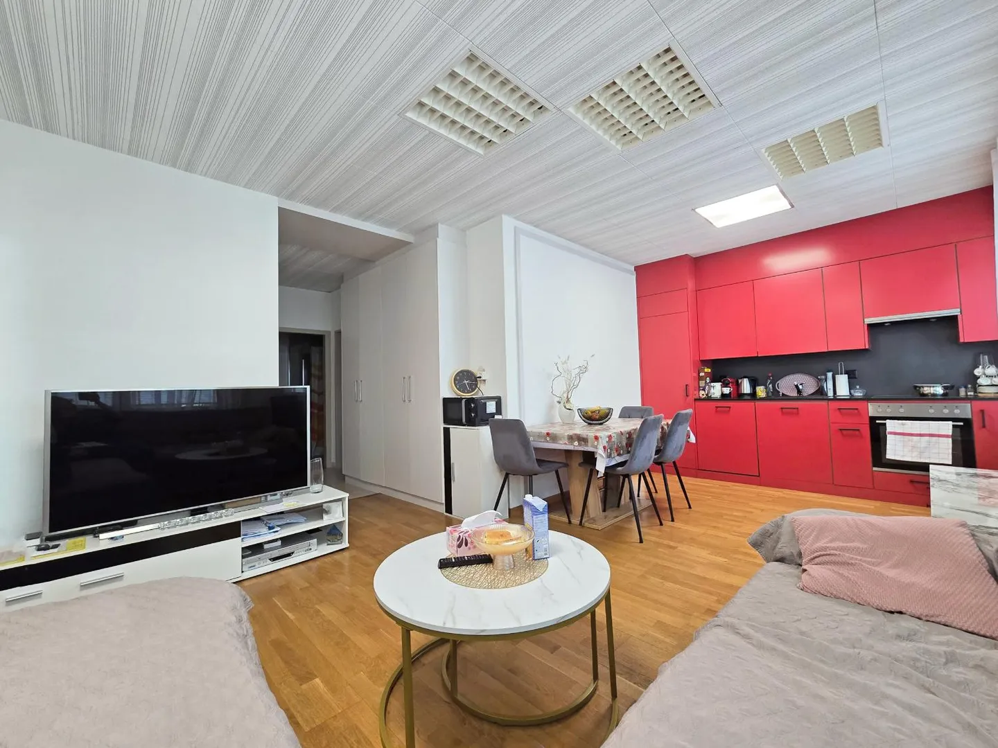 4.5 Room Apartment - Photo 1 of 5