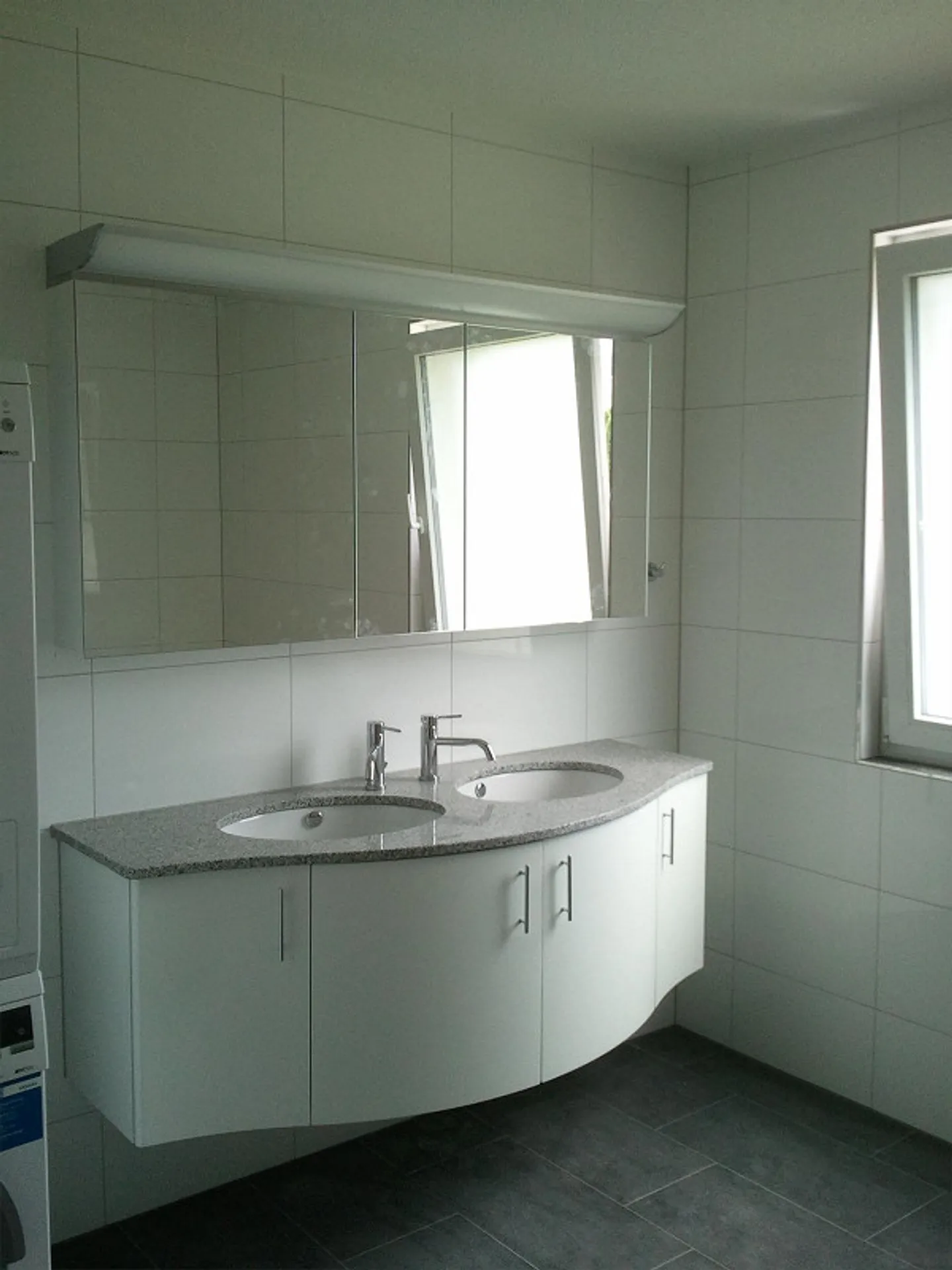 Geräumige Wohnung mit Terrasse - Foto 6 von 10
