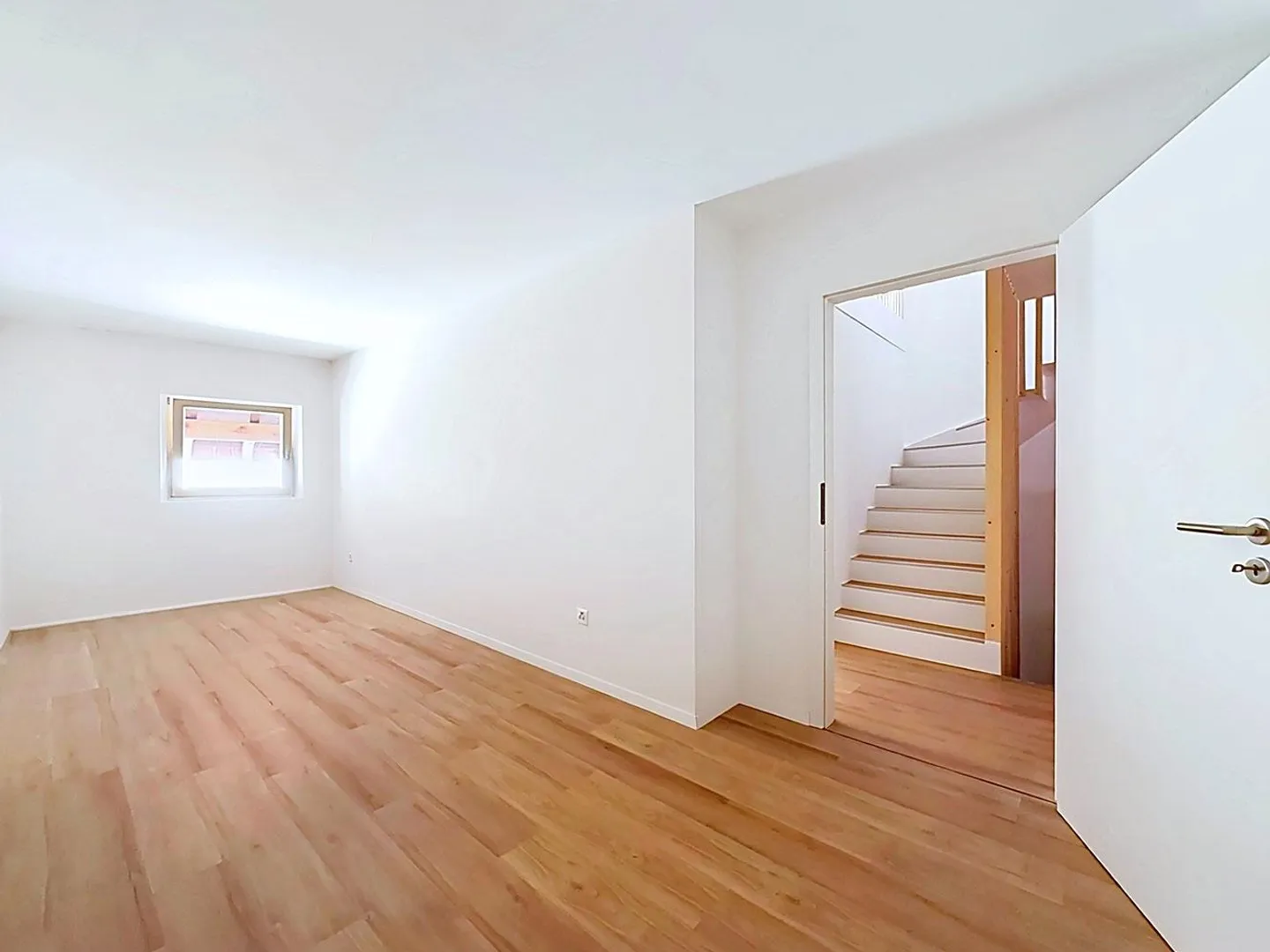 Charming House with Commercial Space - Photo 8 of 12