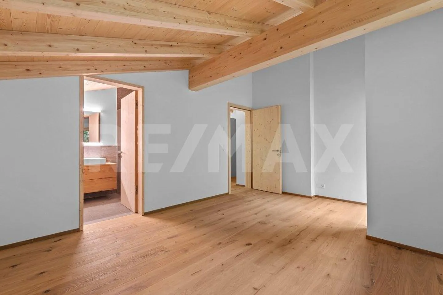 Vivre de manière économe en énergie ! Garglas.ch - Appartement en attique 4½ pièces E11 avec A... - Photo 10 sur 13