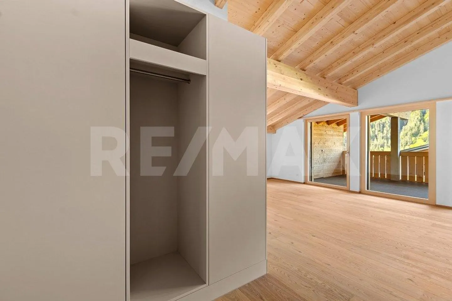 Vivre de manière économe en énergie ! Garglas.ch - Appartement en attique 4½ pièces E11 avec A... - Photo 12 sur 13
