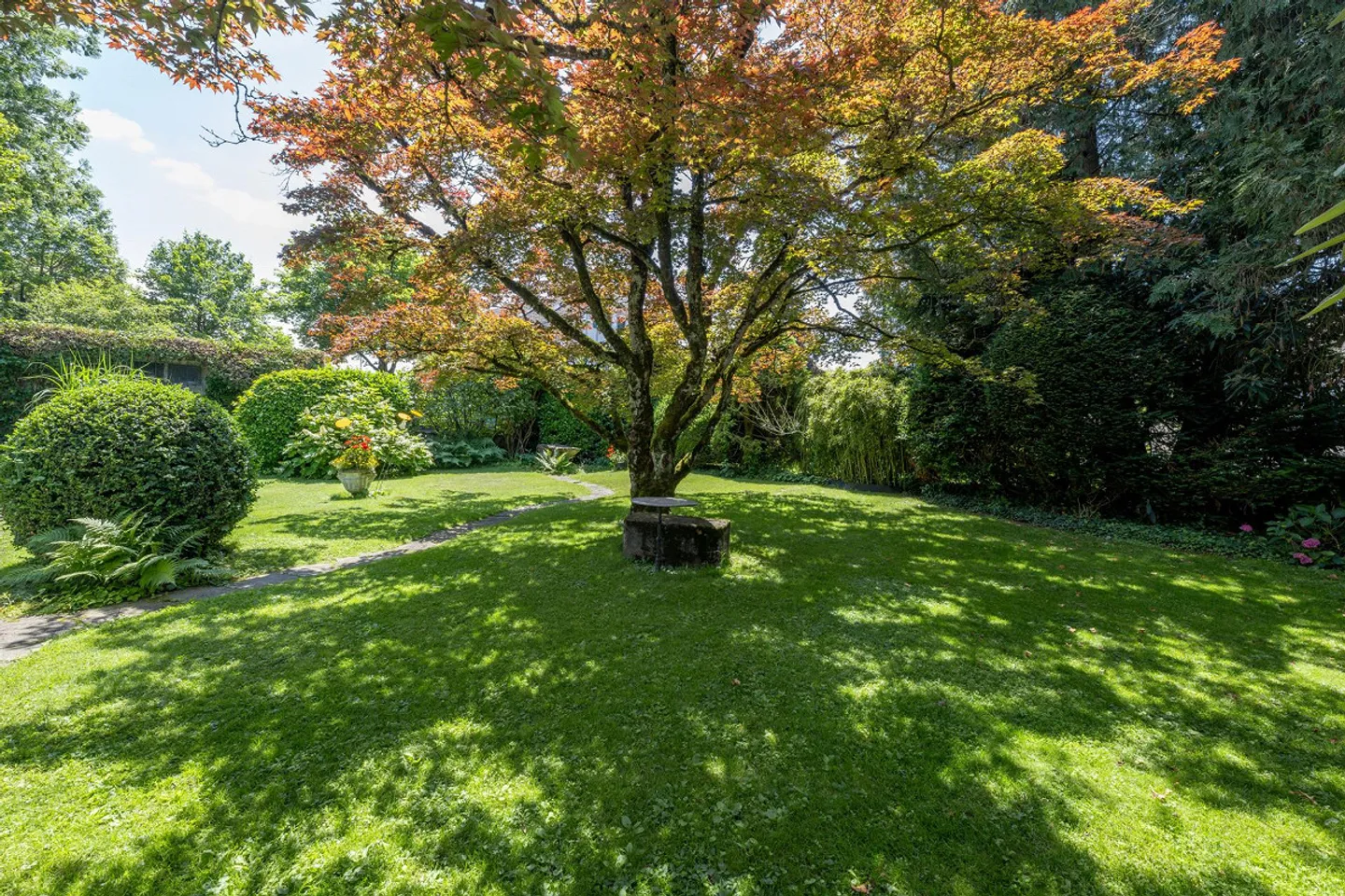 Villa im Dorfzentrum von Fraubrunnen - Foto 3 von 23