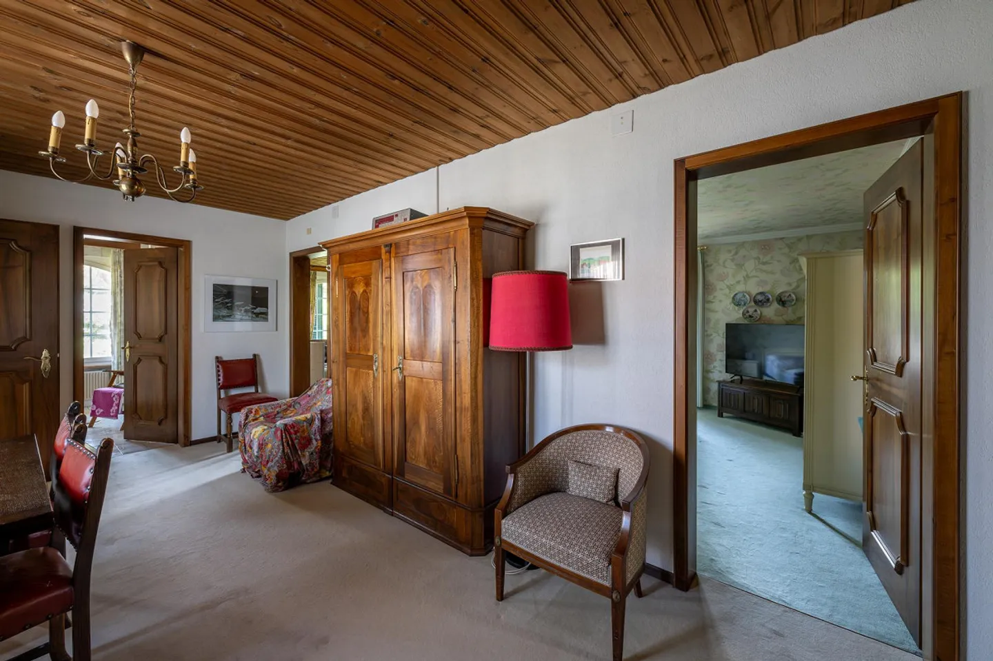 Villa im Dorfzentrum von Fraubrunnen - Foto 17 von 23