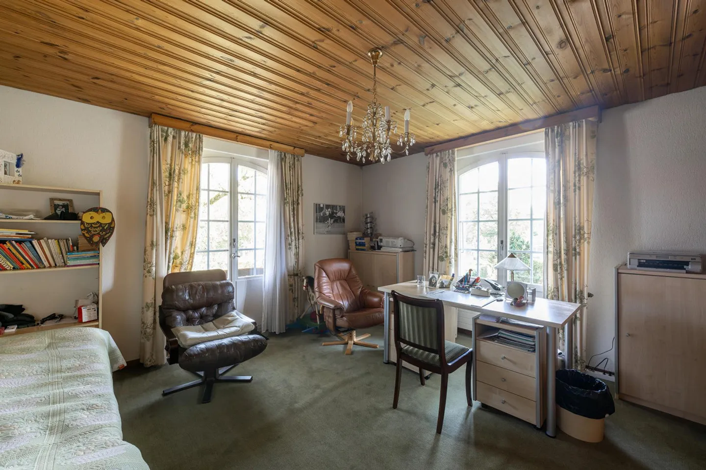 Villa im Dorfzentrum von Fraubrunnen - Foto 18 von 23