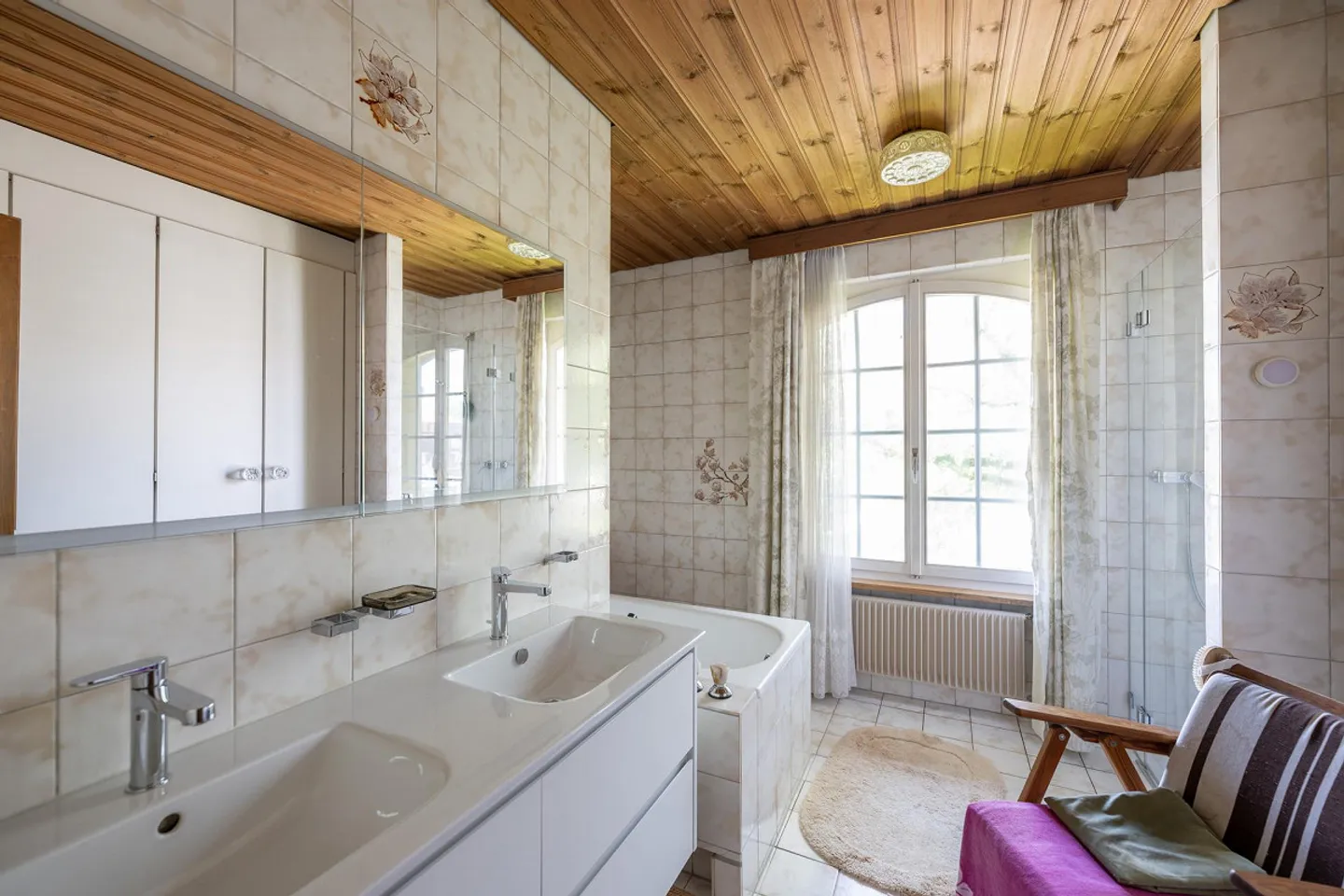 Villa im Dorfzentrum von Fraubrunnen - Foto 20 von 23